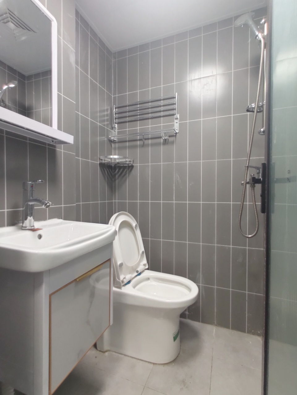 1745203712710192.jpg da503137e3b8da270b68fc395650abad.jpg