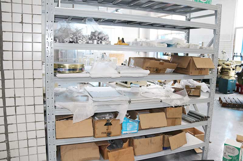 高低溫試驗箱廠家機加半產品區 高低溫試驗箱廠家機加半產品區
