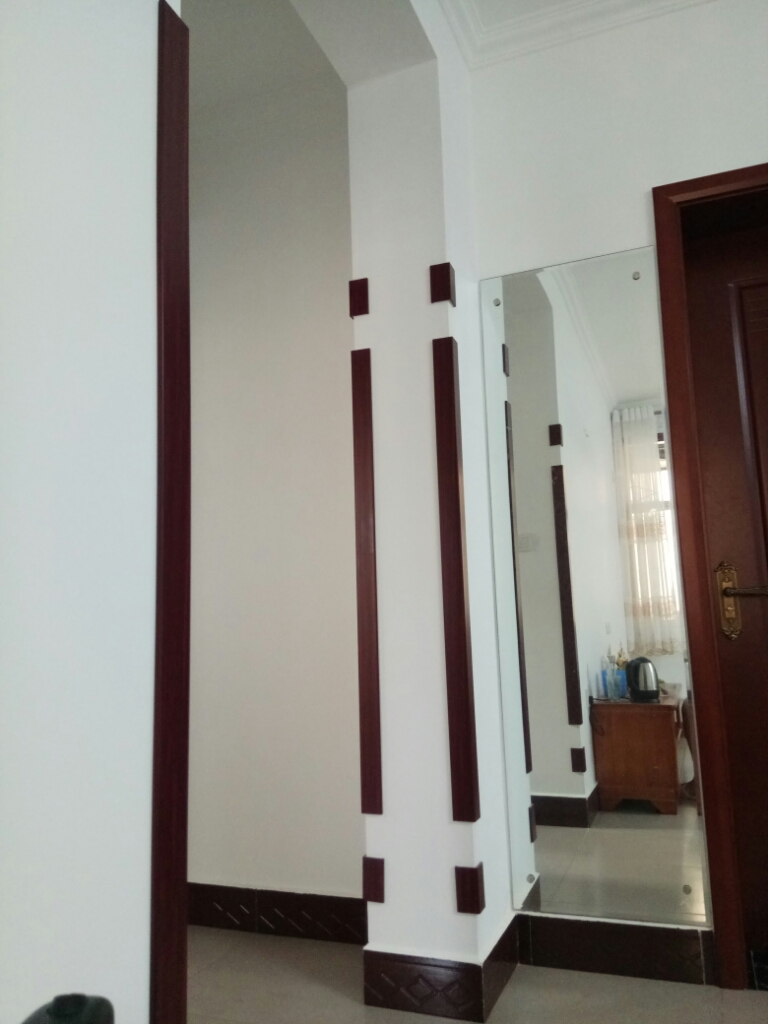 在裝修小產(chǎn)權(quán)房時必須找專業(yè)工人進(jìn)行裝修