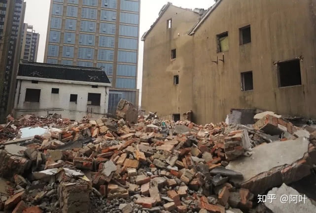 老百姓只能以民事侵權之訴告開發商嗎