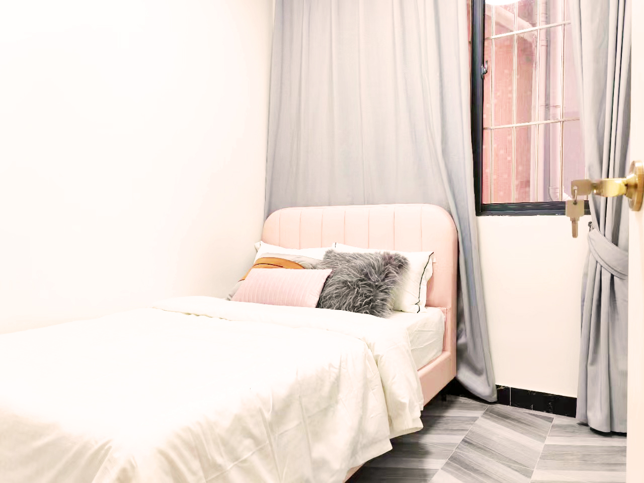 深圳龍崗小產權房|愛聯(lián)明庭